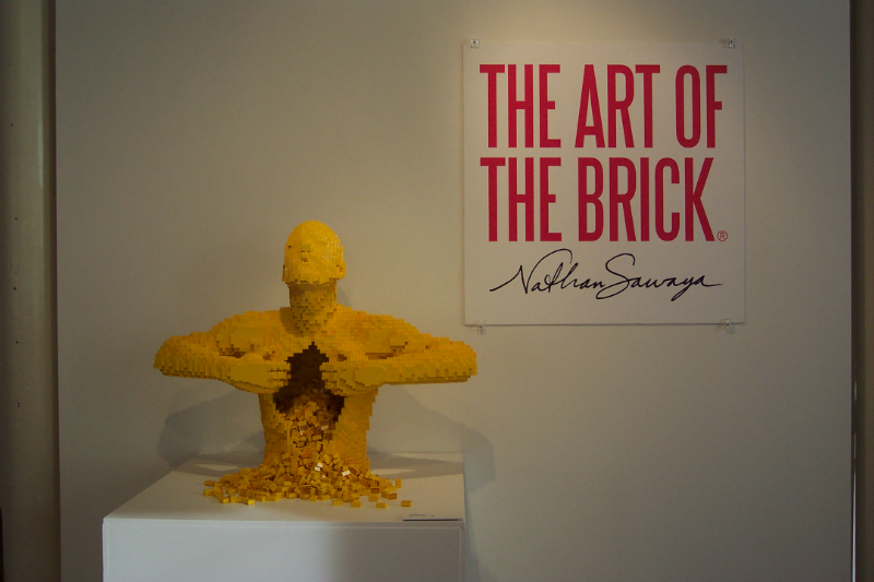 the_art_of_the_brick_001